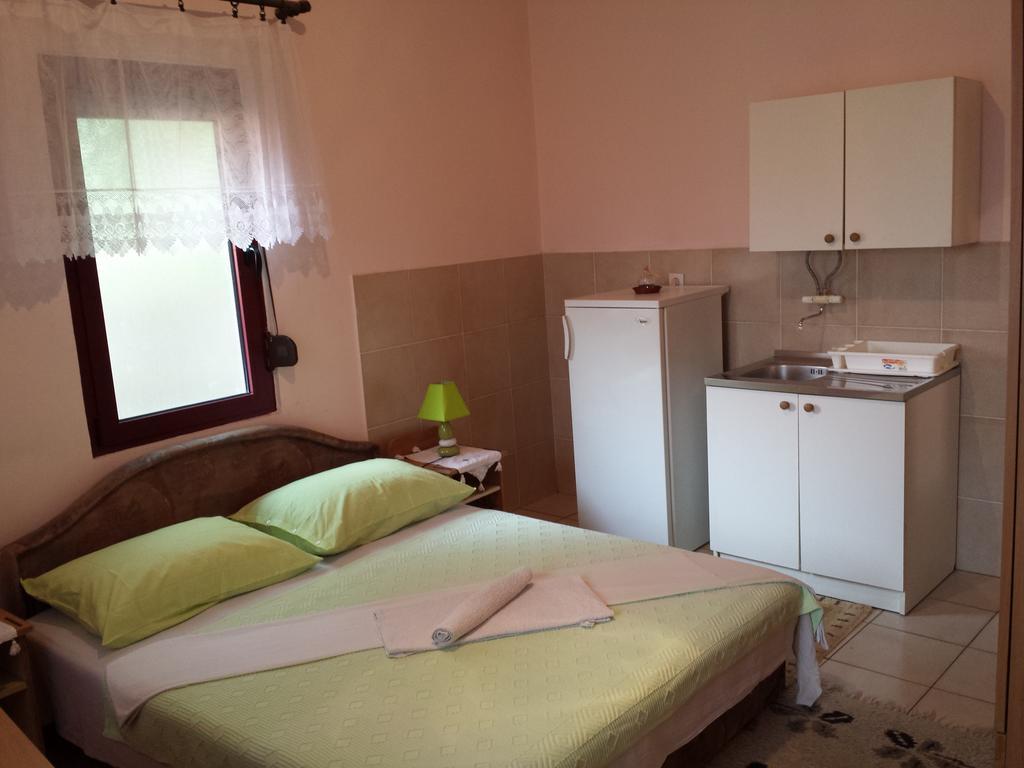 Apartments & Hostel Zdrava Hrana Mostar Szoba fotó