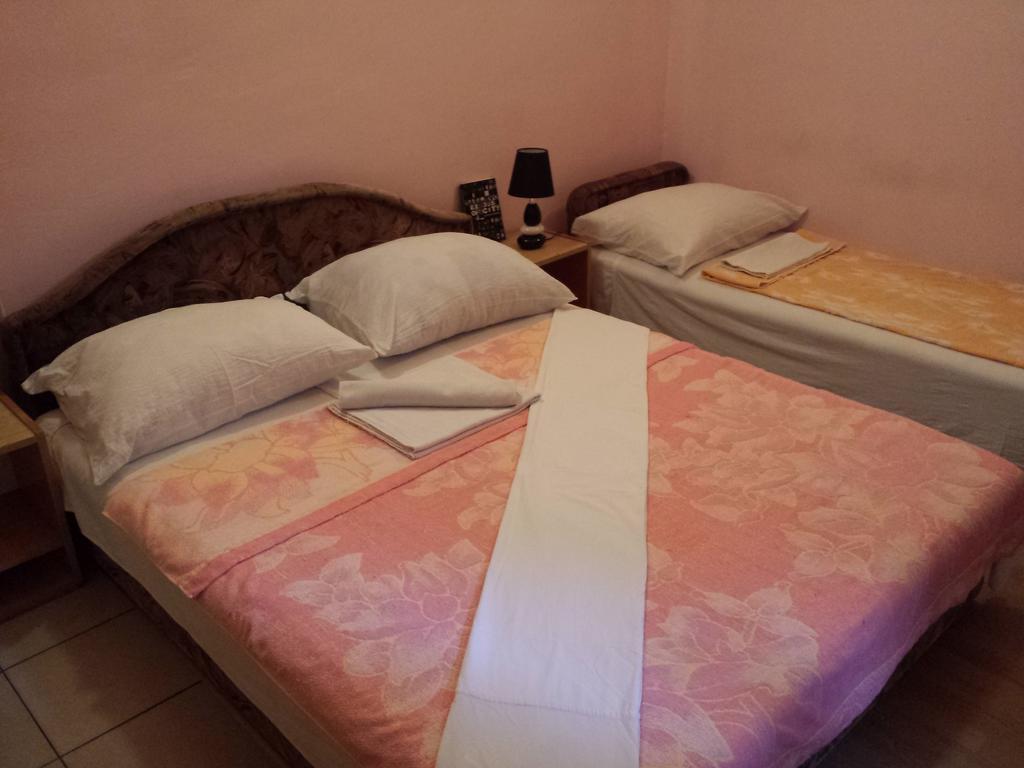 Apartments & Hostel Zdrava Hrana Mostar Szoba fotó